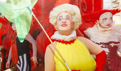 Интервью с хедлайнерами и анекдот от Городецкого: на «Афише Daily» вышел репортаж с «Карандаш-феста»